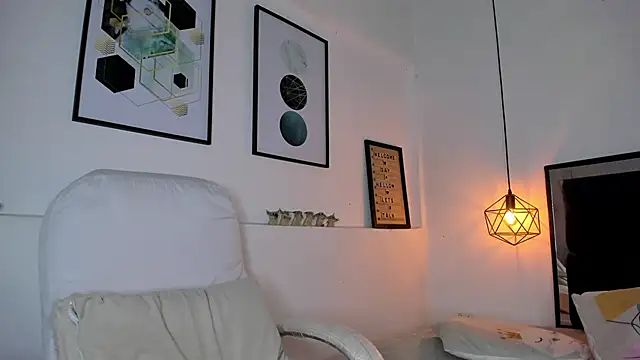 Snapshot of amysc chatting on April 4, 2026, 12:02 pm amysc online show from April 4, 2026, 12:02 pm