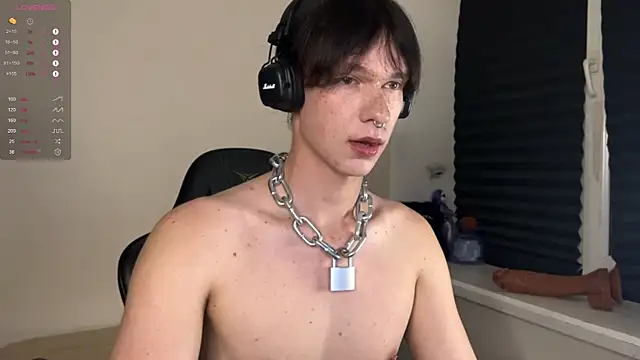 carthylovvve online show from October 12, 2025, 6:29 pm