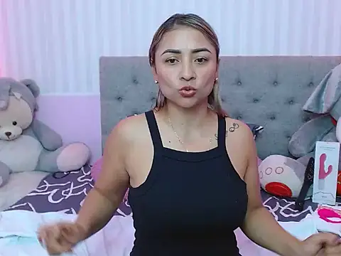 milf bigass  online show from February 12, 2025, 6:19 pm