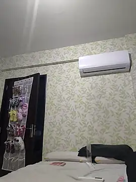 samilux5 online show from January 31, 2025, 5:19 am