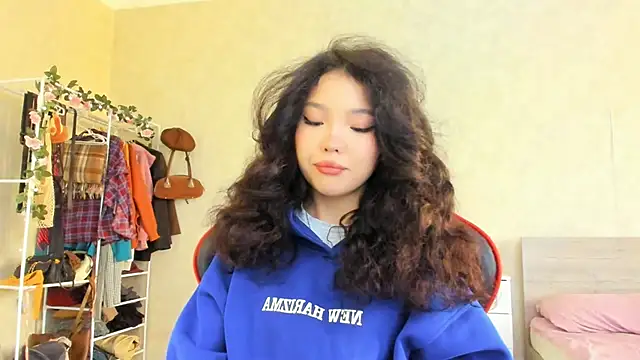 wastforu online show from October 11, 2025, 6:12 am