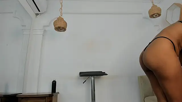 saray mardez online show from November 5, 2025, 12:16 pm