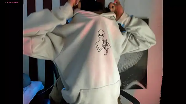 Snapshot of Lilithsabeth chatting on October 1, 2025, 10:38 pm Lilithsabeth online show from October 1, 2025, 10:38 pm