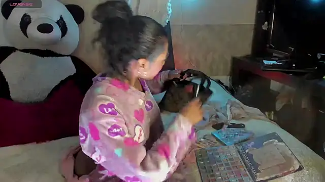 Snapshot of Lilithsabeth chatting on November 1, 2025, 4:25 am Lilithsabeth online show from November 1, 2025, 4:25 am