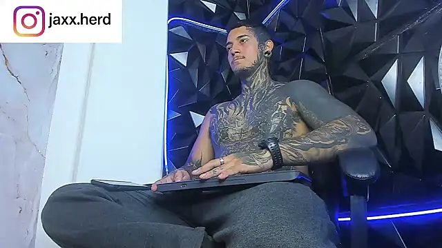 JAXXXONHERD online show from September 19, 2025, 3:34 pm