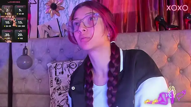  Scarlett 01 online show from January 9, 2026, 5:48 pm