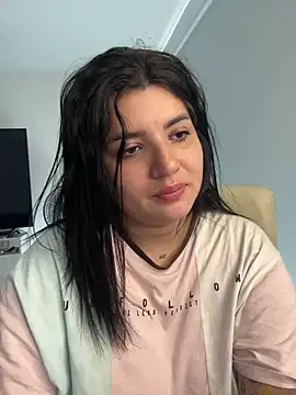 Snapshot of horny_roomiess chatting on January 17, 2025, 9:06 pm horny roomiess online show from January 17, 2025, 9:06 pm