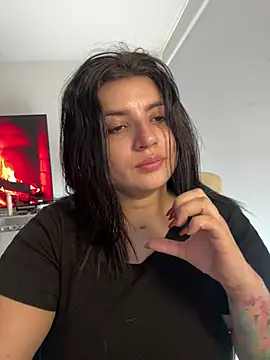 Snapshot of horny_roomiess chatting on January 23, 2025, 6:45 pm horny roomiess online show from January 23, 2025, 6:45 pm