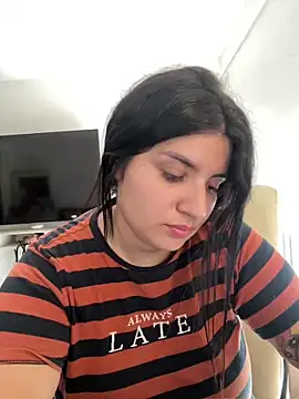 Snapshot of horny_roomiess chatting on January 28, 2025, 7:53 pm horny roomiess online show from January 28, 2025, 7:53 pm