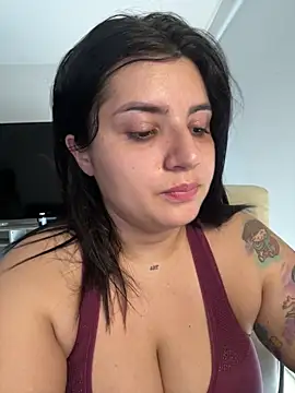 Snapshot of horny_roomiess chatting on January 30, 2025, 10:08 pm horny roomiess online show from January 30, 2025, 10:08 pm