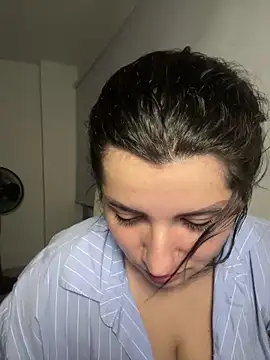 Snapshot of horny_roomiess chatting on February 13, 2025, 11:58 pm horny roomiess online show from February 13, 2025, 11:58 pm