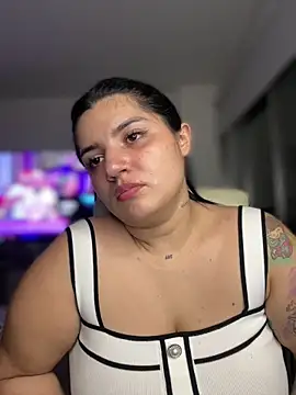 Snapshot of horny_roomiess chatting on March 21, 2025, 12:51 am horny roomiess online show from March 21, 2025, 12:51 am