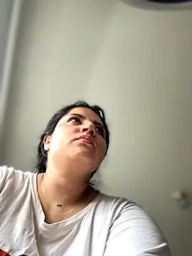 Snapshot of horny_roomiess chatting on September 13, 2025, 5:13 pm horny roomiess online show from September 13, 2025, 5:13 pm