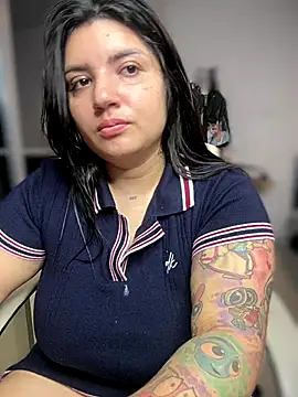 Snapshot of horny_roomiess chatting on September 15, 2025, 11:49 pm horny roomiess online show from September 15, 2025, 11:49 pm