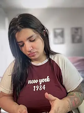 Snapshot of horny_roomiess chatting on October 26, 2025, 2:56 pm horny roomiess online show from October 26, 2025, 2:56 pm