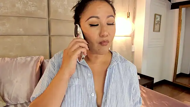 Victoria-Harper online show from March 10, 2025, 3:52 pm