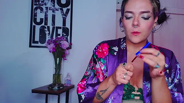 purple em69 online show from September 21, 2025, 4:47 am