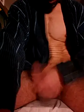 Gros-tuyau-93 online show from April 15, 2026, 9:16 am