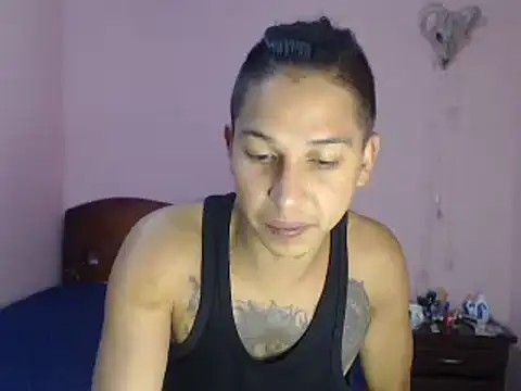 Snapshot of CoreAlejito chatting on January 17, 2025, 12:52 pm CoreAlejito online show from January 17, 2025, 12:52 pm