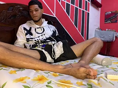 tanned boy online show from May 2, 2026, 10:42 am