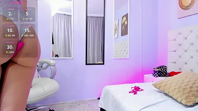 Snapshot of sarah_cruzz_ chatting on December 11, 2024, 1:15 am sarah cruzz online show from December 11, 2024, 1:15 am