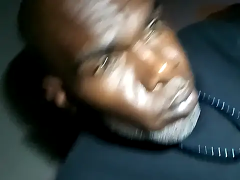 Blkstylion online show from October 20, 2025, 8:42 pm