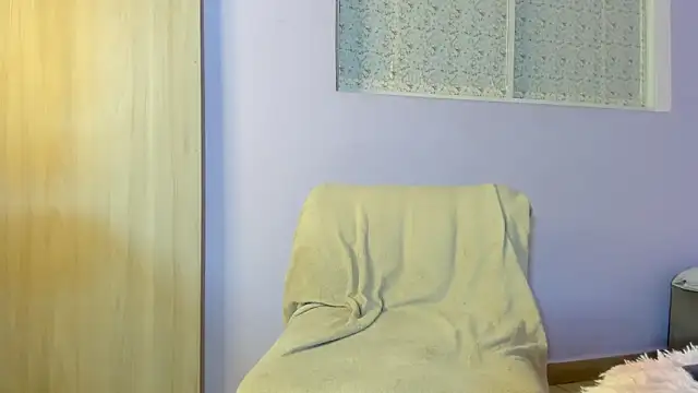 Snapshot of Mari_Mendoza chatting on January 4, 2025, 2:46 pm Mari Mendoza online show from January 4, 2025, 2:46 pm