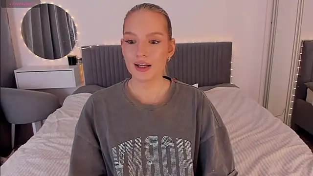 CassieRayss online show from January 15, 2026, 4:22 pm