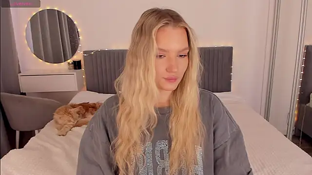 CassieRayss online show from March 21, 2026, 10:42 am