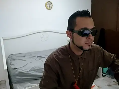 Yeye25199 online show from February 15, 2025, 8:33 pm