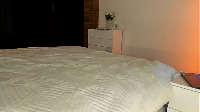 Rachel Rey online show from April 10, 2026, 6:23 pm