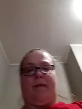 Snapshot of SexyWhiteChocolate chatting on March 3, 2025, 2:04 am SexyWhiteChocolate online show from March 3, 2025, 2:04 am