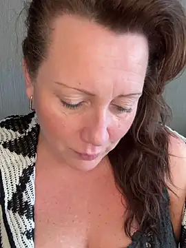 xsexycurvymilf online show from January 20, 2025, 11:45 am