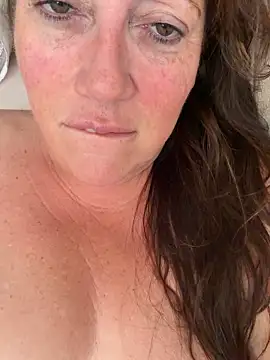 Snapshot of xsexycurvymilf chatting on May 24, 2026, 7:02 am xsexycurvymilf online show from May 24, 2026, 7:02 am