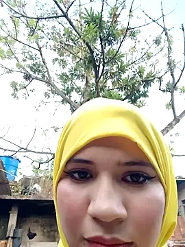 Snapshot of hanaa_18 chatting on February 9, 2025, 10:43 pm hanaa 18 online show from February 9, 2025, 10:43 pm