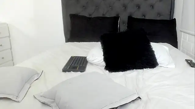 Snapshot of sara_evans02 chatting on January 20, 2025, 6:31 am sara evans02 online show from January 20, 2025, 6:31 am