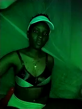 ShydatX online show from November 5, 2025, 6:52 pm