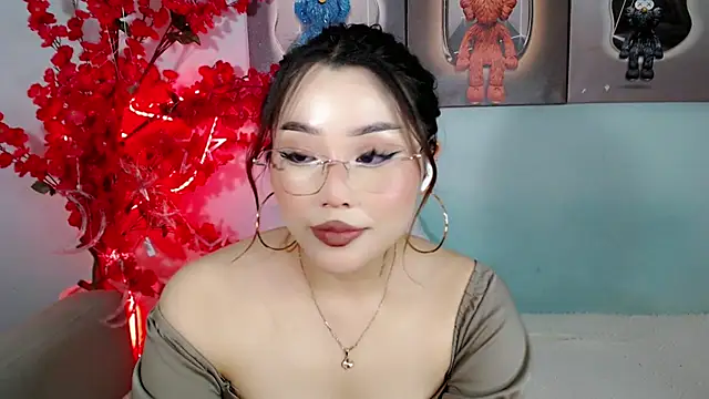 Snapshot of ichiben chatting on May 2, 2026, 12:26 am ichiben online show from May 2, 2026, 12:26 am