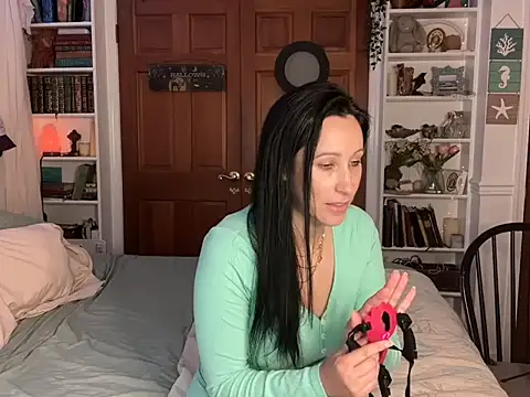 Snapshot of cutelittlemama0418 chatting on October 15, 2025, 12:05 pm cutelittlemama0418 online show from October 15, 2025, 12:05 pm