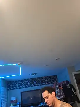 Your Going2Luv Me online show from February 26, 2025, 2:57 pm