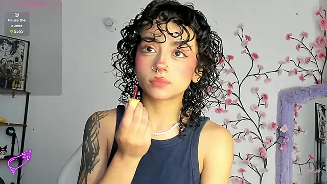 Snapshot of sami_monroe chatting on April 1, 2026, 1:52 pm sami monroe online show from April 1, 2026, 1:52 pm