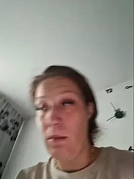 Snapshot of VanessaSquirtt chatting on September 11, 2025, 6:02 am VanessaSquirtt online show from September 11, 2025, 6:02 am