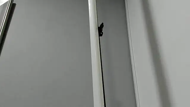 Amareto  online show from April 6, 2026, 9:54 am