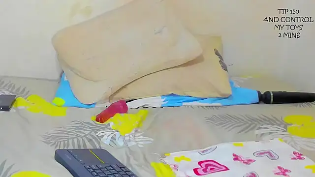 aphrodites ass online show from January 16, 2025, 12:31 pm