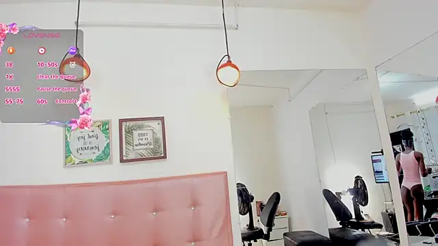 Snapshot of caryn_johnson chatting on March 11, 2025, 11:23 am caryn johnson online show from March 11, 2025, 11:23 am