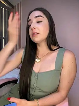 Snapshot of Victoria-And1 chatting on October 2, 2025, 11:45 pm Victoria-And1 online show from October 2, 2025, 11:45 pm