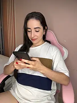 Snapshot of Victoria-And1 chatting on October 21, 2025, 1:17 am Victoria-And1 online show from October 21, 2025, 1:17 am