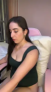 Snapshot of Victoria-And1 chatting on November 5, 2025, 1:27 am Victoria-And1 online show from November 5, 2025, 1:27 am