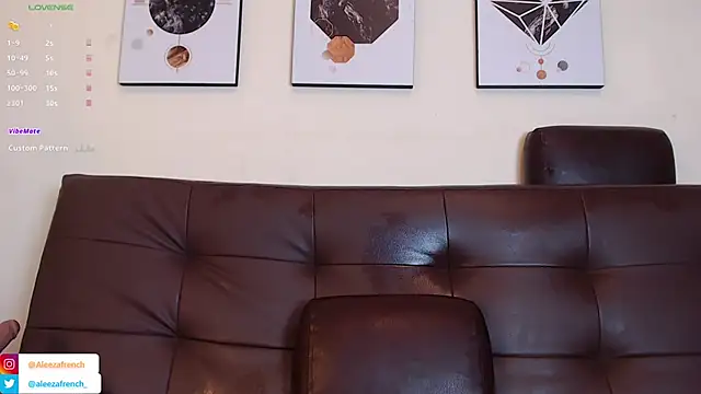 Snapshot of AleezaFrench chatting on March 5, 2025, 5:18 pm AleezaFrench online show from March 5, 2025, 5:18 pm