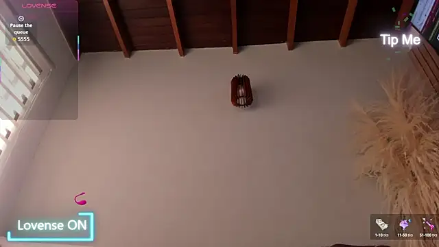 neo dimou  online show from October 2, 2025, 11:39 am